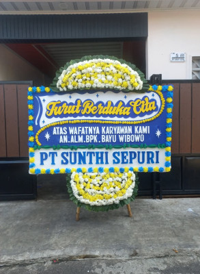 Papan Bunga Duka di Bantai Napu